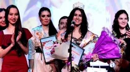 Скрипн ЎЗБЕКИСТОНЛИК САБИНА МУСАЕВА ҚОЗОНДА ЎТКАЗИЛГАН ГЎЗАЛЛИК ТАНЛОВИДА ҒОЛИБ БЎЛДИ