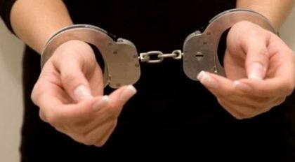 Скрипн 5 ОЙДАН БЕРИ ҲИНДИСТОНДАГИ ҚАМОҚХОНАДА САҚЛАНАЁТГАН ЎЗБЕКИСТОНЛИК АЁЛ УНИ НИМАДА АЙБЛАШАЁТГАНЛАРИНИ ТУШУНМАЯПТИ