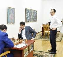 Скрипн Rustam Qosimjonov Toshkentdagi FIDE Gran-prisining 9-turida ham durang o‘ynadi